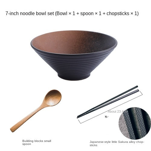 Utsøkt japansk keramisk bollesett for ramen, suppe og ris | Skanto