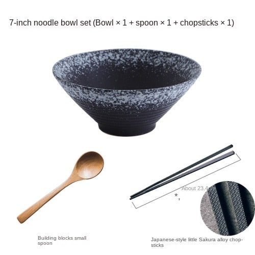 Utsøkt japansk keramisk bollesett for ramen, suppe og ris | Skanto