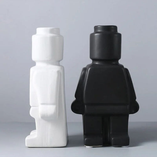 Skanto | Fargerik Lego-inspirert kroppsvase i harpiks