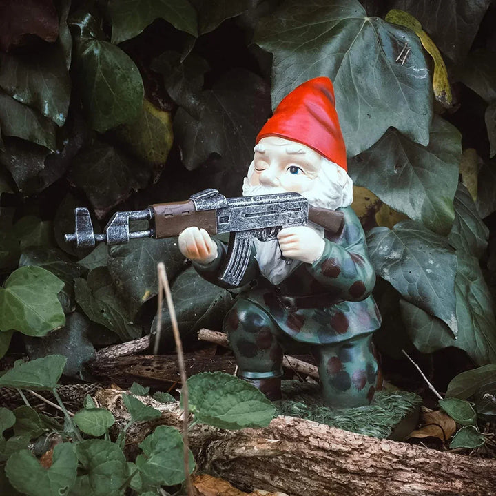 Skanto | Hagegnomehær – Værbestandige dekorative figurer for hagen