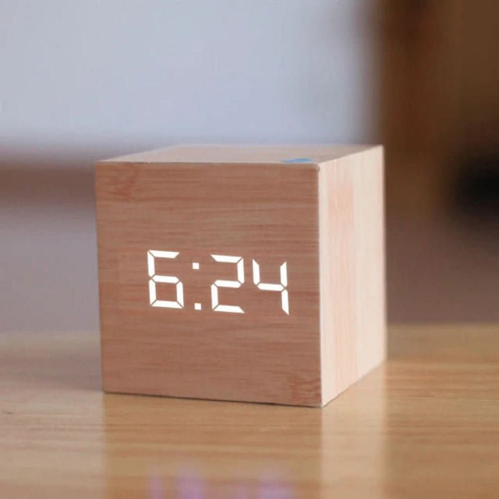 Skanto | Kompakt mini LED digital vekkerklokke for stilige rom