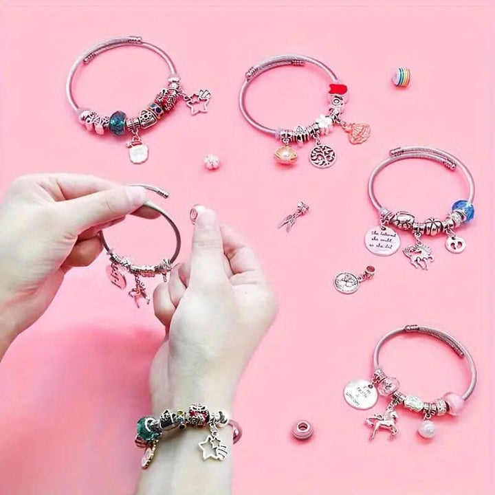 Kreatives Armband-Bastelset für Mädchen mit funkelnden Anhängern