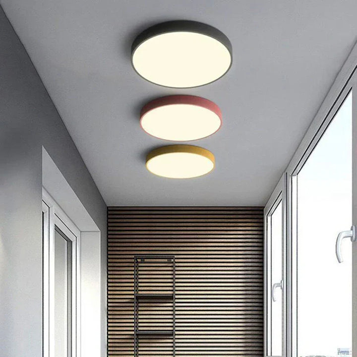 Multifarge LED Taklampe – Modern Fargerik Belysning for Stue og Soverom | Skanto