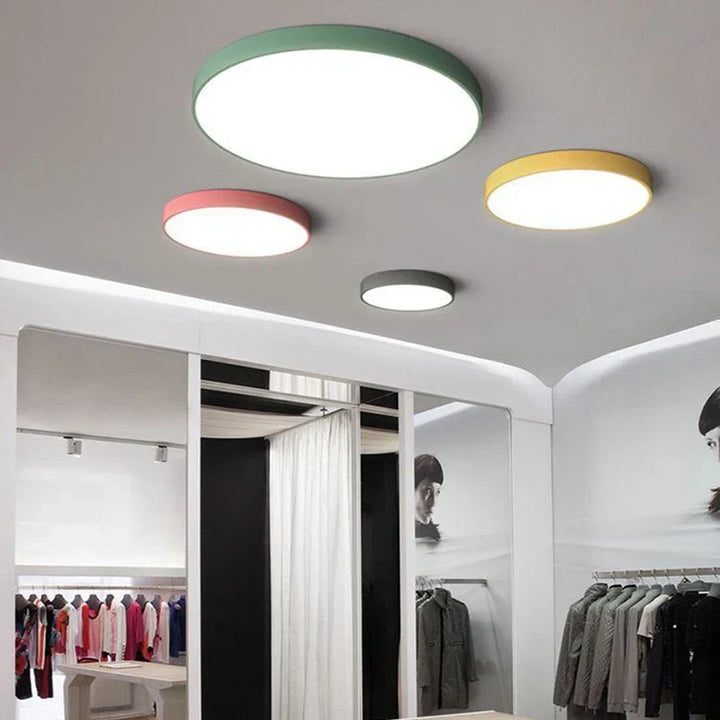 Multifarge LED Taklampe – Modern Fargerik Belysning for Stue og Soverom | Skanto