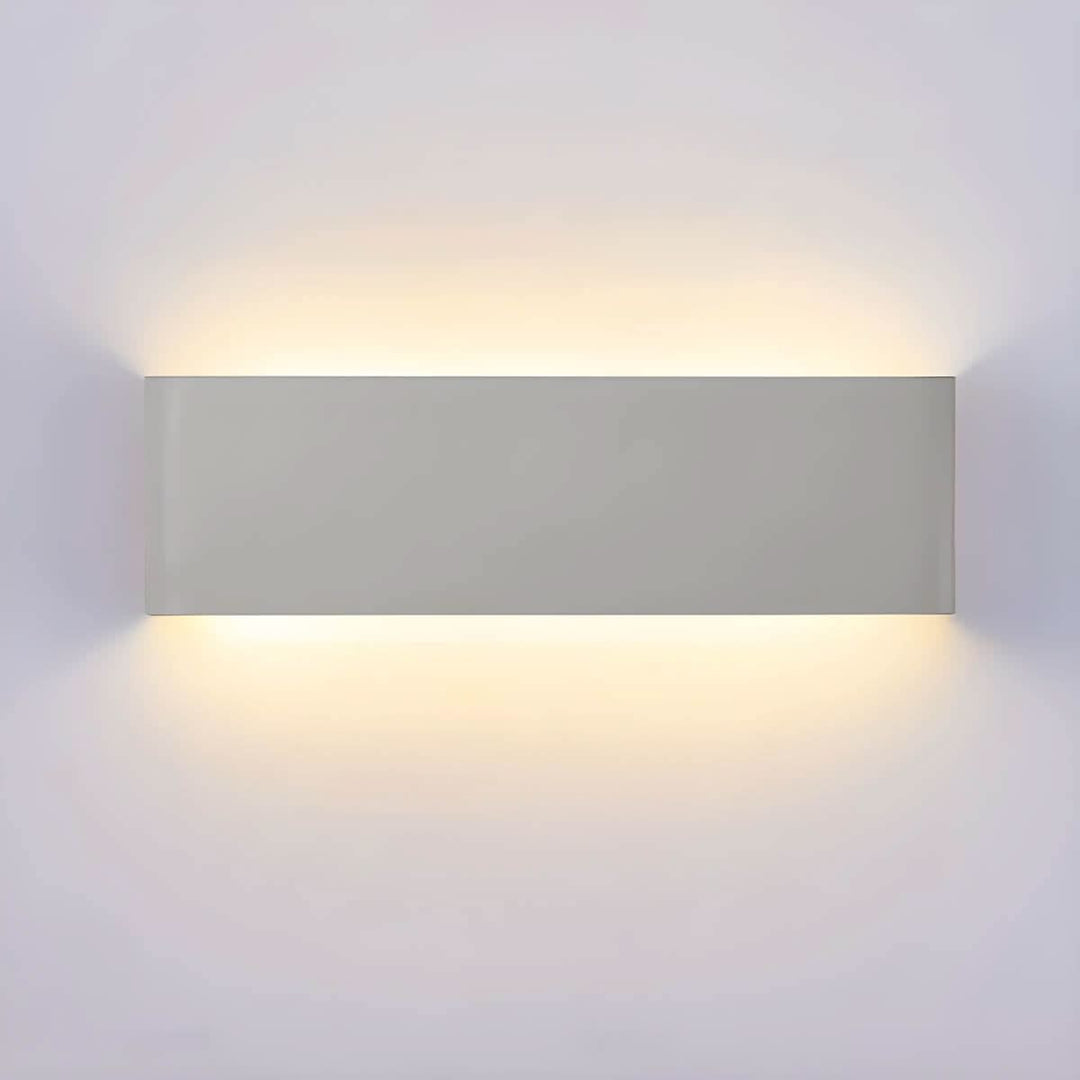 Skanto | Moderne LED Vegglampe – Elegant Aluminium & Glass Design