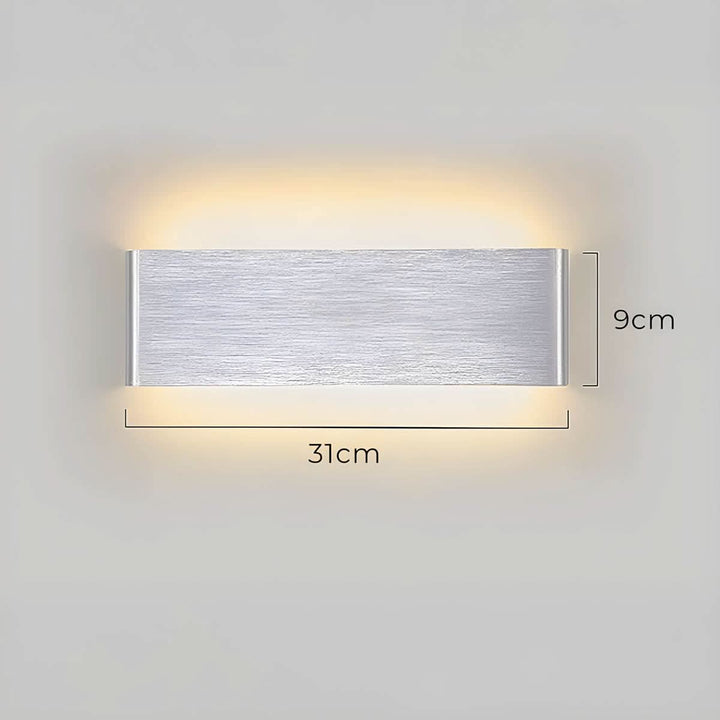Skanto | Moderne LED Vegglampe – Elegant Aluminium & Glass Design