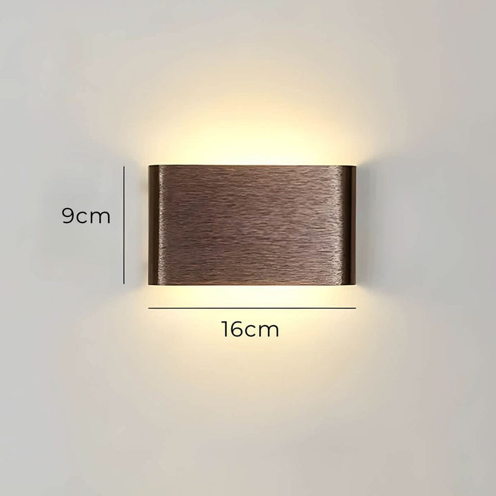 Skanto | Moderne LED Vegglampe – Elegant Aluminium & Glass Design