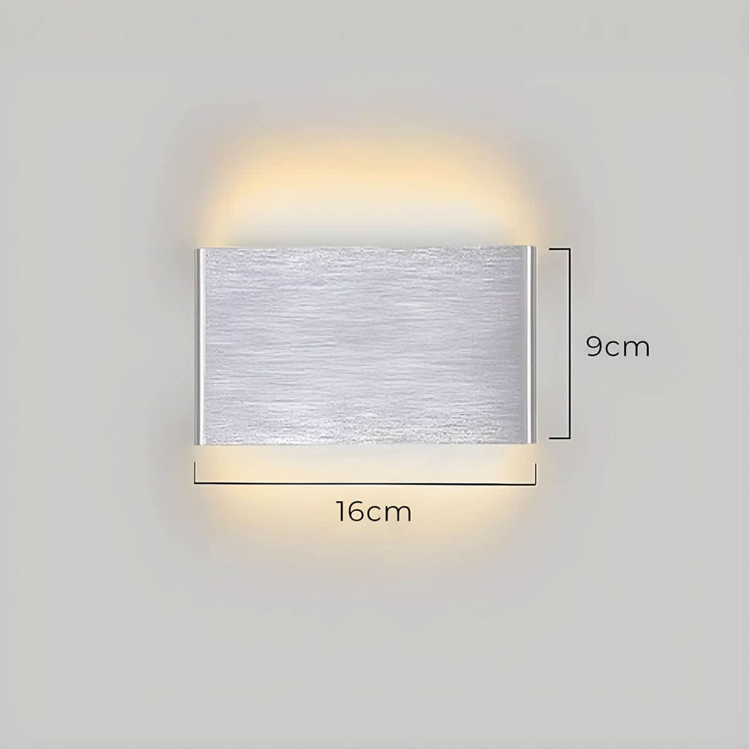 Skanto | Moderne LED Vegglampe – Elegant Aluminium & Glass Design