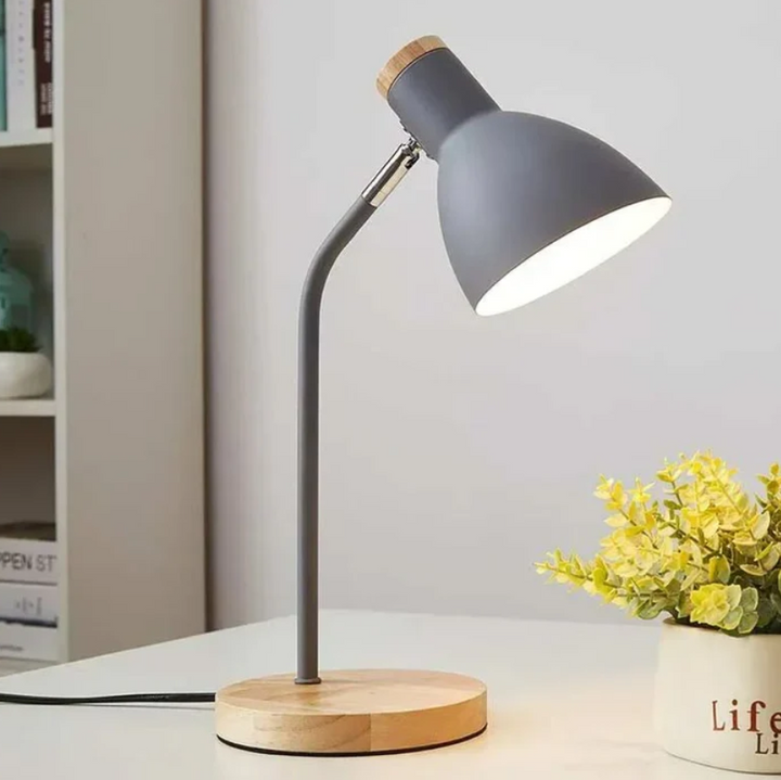 Skanto | å sette på i tre og farget metall - Designbelysning for kontor og interiør