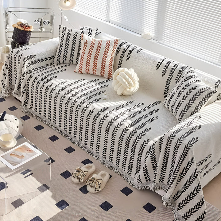 Skanto | Leaf Fringed Lace Sofa Cover