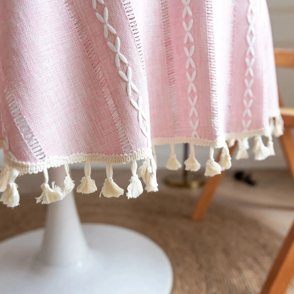 Skanto | Leafline Broderte Rund Duk