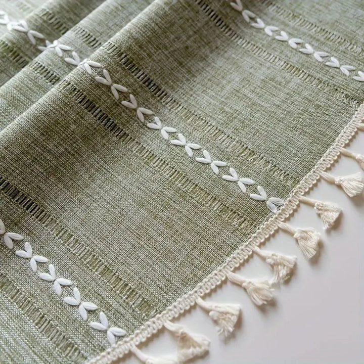 Skanto | Leafline Broderte Rund Duk