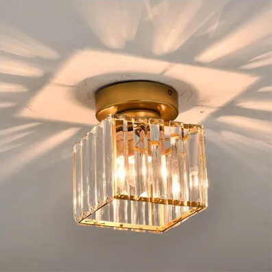 Krystalltaklampe – Luksuriøs lampeskjerm laget av krystall til gang og stue | Skanto