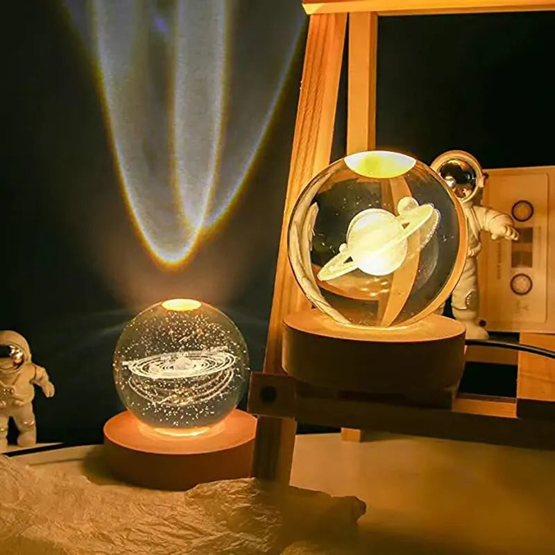 Solar-System Bordlampe – LED Lys med Planetdesign for Oppholdsrom | Skanto