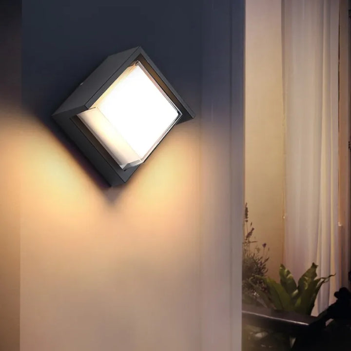 Moderne Vegglampe for Utendørs – Værbestandig LED Utendørslys for Terrasse & Hage | Skanto