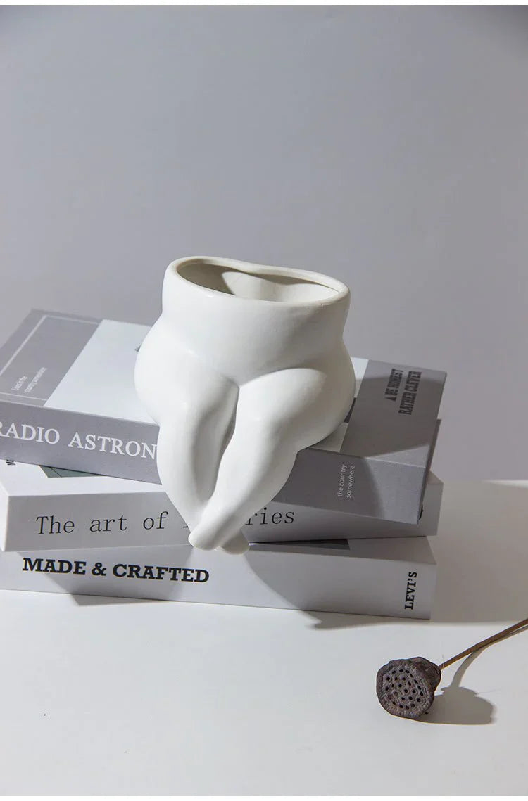 Leg Vase | Skanto