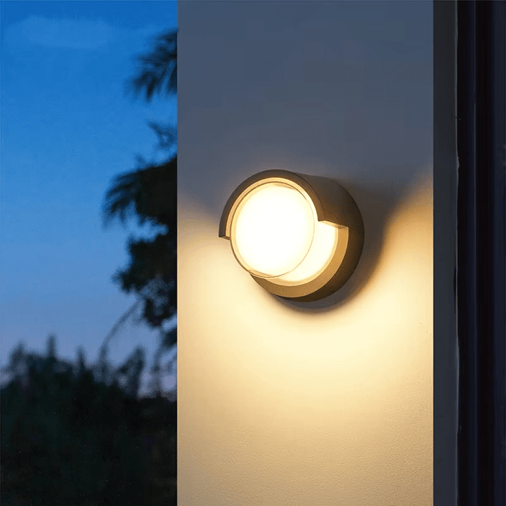 Moderne LED-Außenwandleuchte med Bewegungsmelder