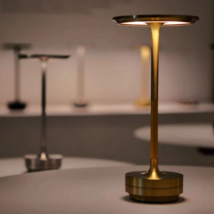 Skanto | LED bordlampe med dimbar stemningsbelysning