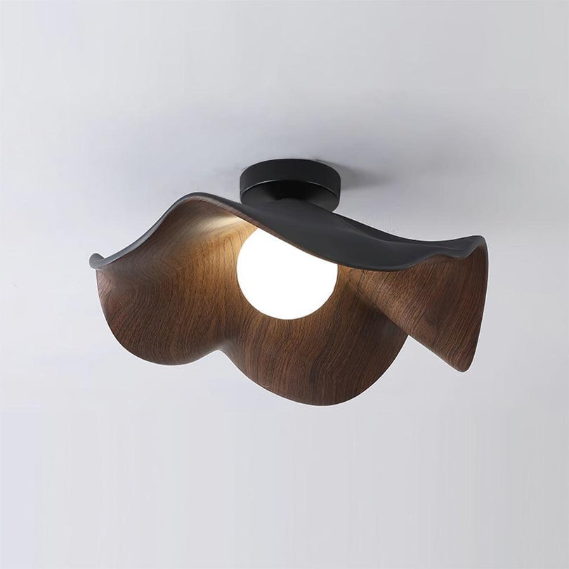 Skanto | Elegant Tre Taklampe med Skandinavisk Inspirasjon