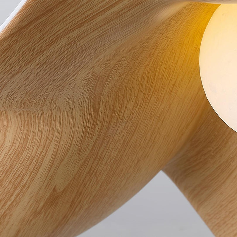 Skanto | Elegant Tre Taklampe med Skandinavisk Inspirasjon