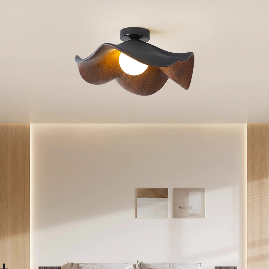Skanto | Elegant Tre Taklampe med Skandinavisk Inspirasjon