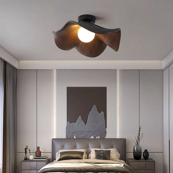 Skanto | Elegant Tre Taklampe med Skandinavisk Inspirasjon