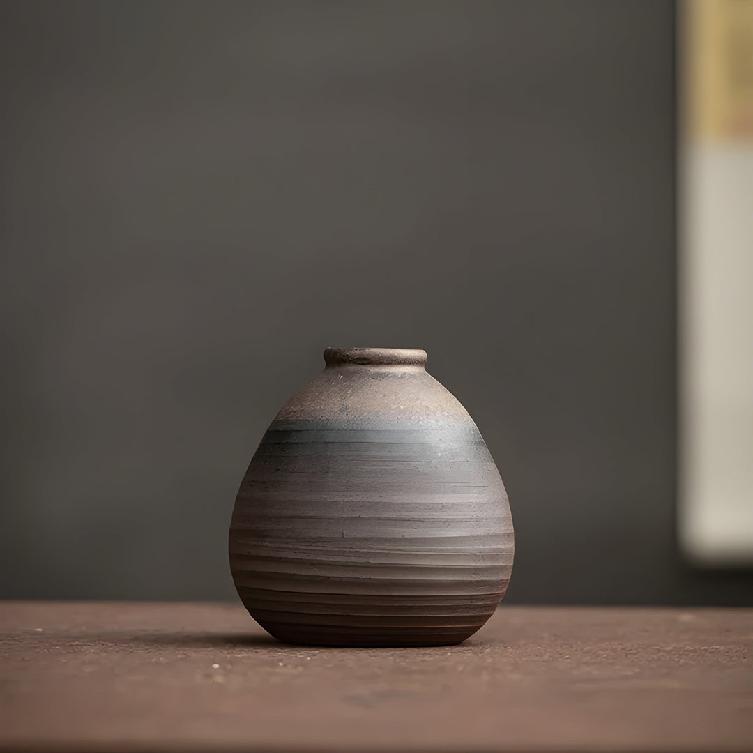 Kreativ Håndlaget Antikk Keramikk Vase for Elegant Dekor | Skanto