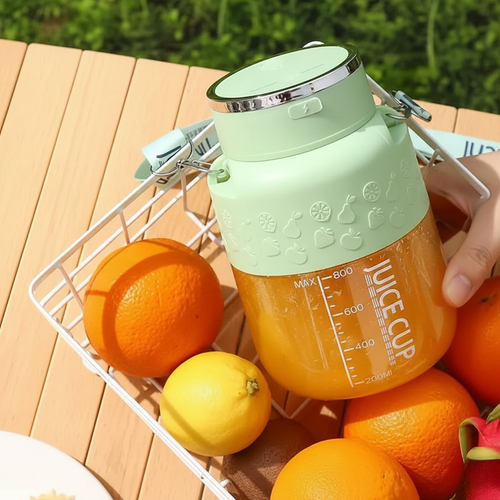 Skanto | Kompakt mikser med 10-blads kraft for perfekte smoothies
