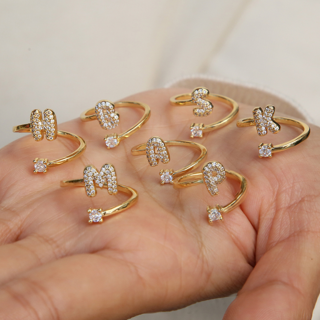 Skanto | Delikat Boble Diamant Innpakning Initial Ring