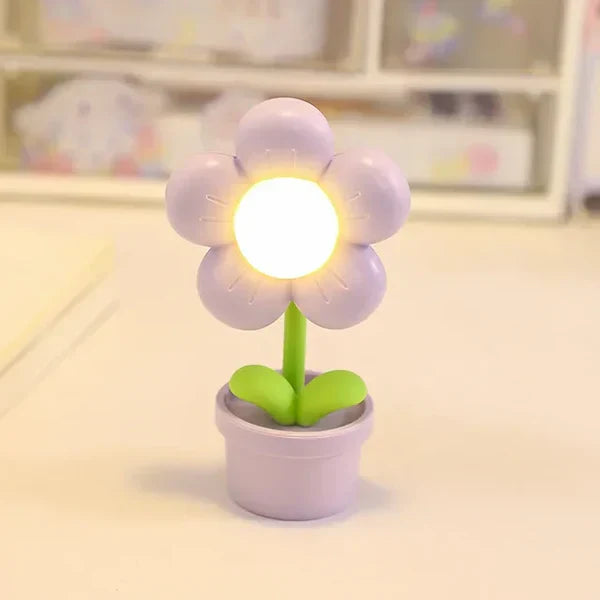 Skanto | Søt Blomst Nattlampe for Barn – LED Bordlampe i Blomstermønster for Barnerommet