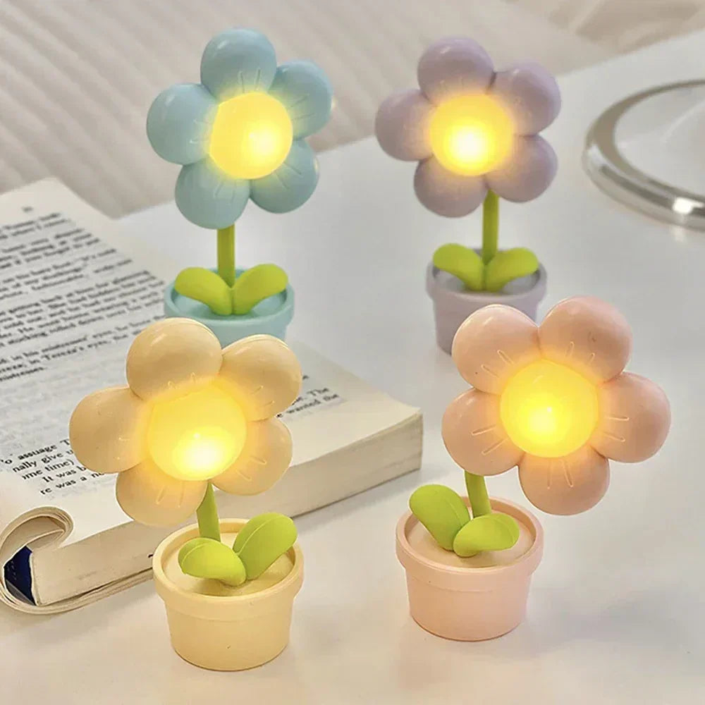 Skanto | Søt Blomst Nattlampe for Barn – LED Bordlampe i Blomstermønster for Barnerommet