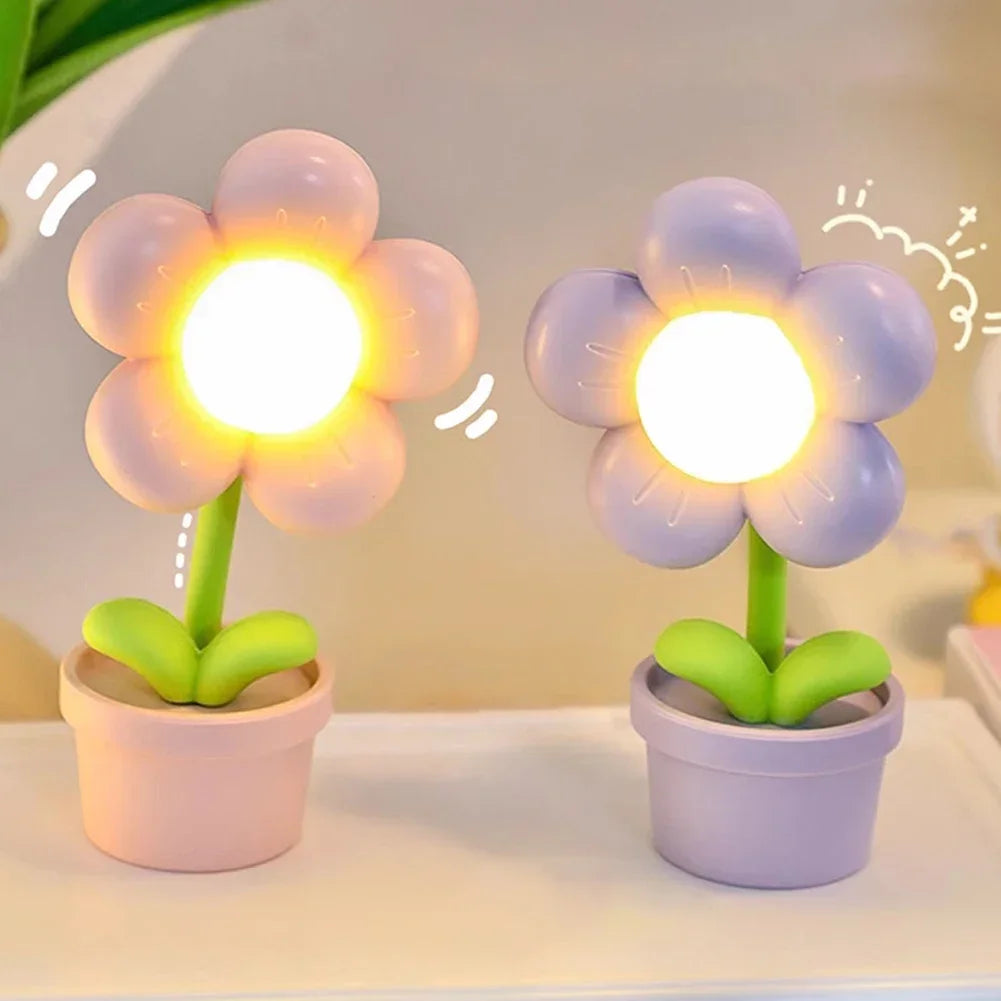 Skanto | BloomAura – Elegant Petite Blomsterbordlampe for Myk Belysning