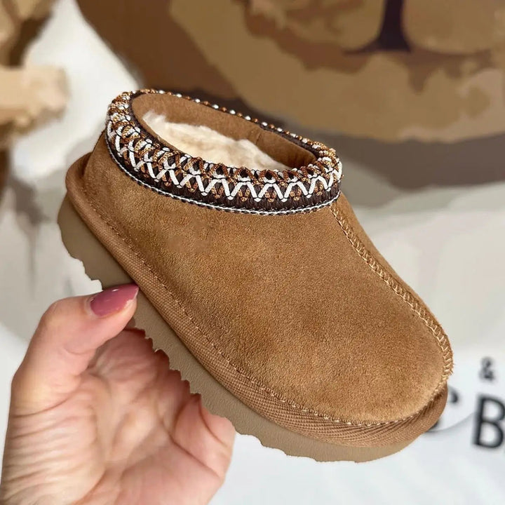 Skanto | Mini Tasman Slipper | Behagelige tøfler for barn 1-4 – Stil og komfort for små føtter