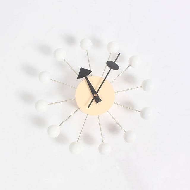 Moderne Veggklokke 3D Design Stille og Minimalistisk 32 cm | Skanto
