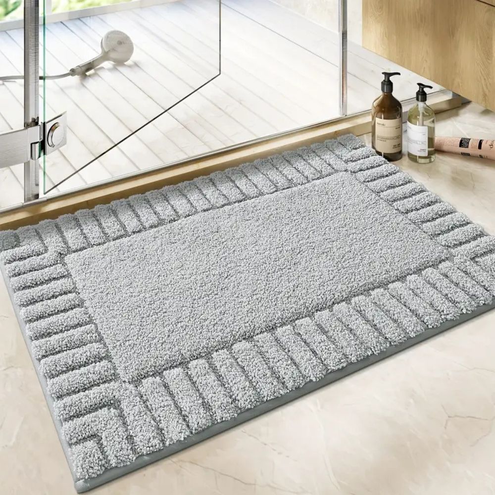 Skanto | Minimalist Stripe Badmatte