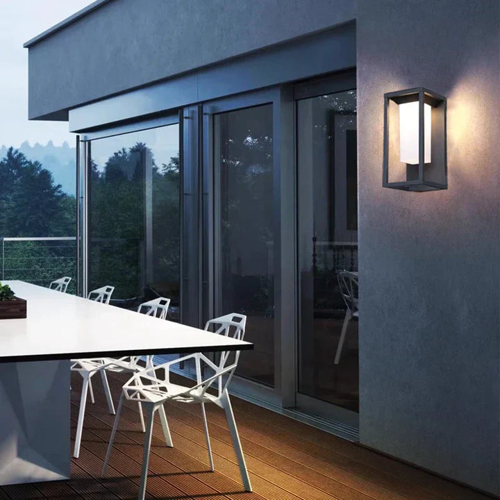 Moderne LED Vegglampe for Utendørs - LumaLine, Energisparende og Stilig, Ideell for Hage og Terrasse | Skanto