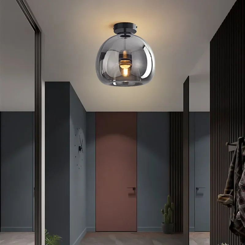 Minimalistisk taklampe – moderne og elegant for ethvert interiør