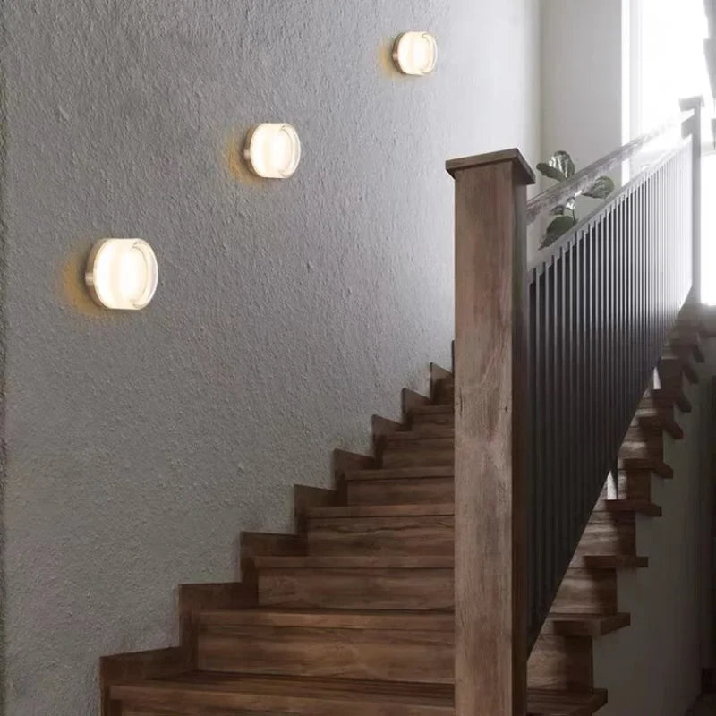 Moderne Rund LED Vegglampe laget av Glass – Vegglampe for Stue, Gang, Soverom og Bad | Skanto