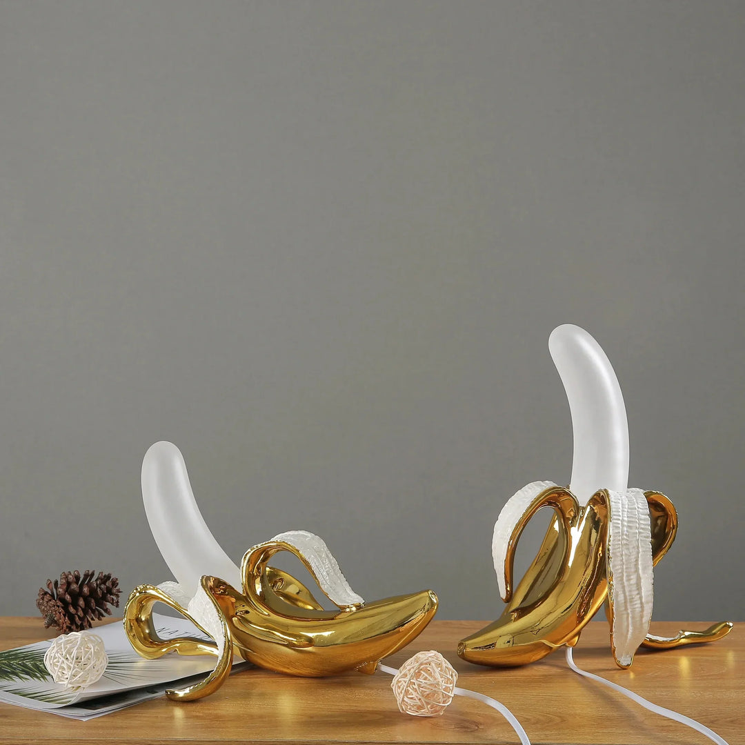Skanto | Fasjonabel lampe i form av en banan som gir morsom belysning