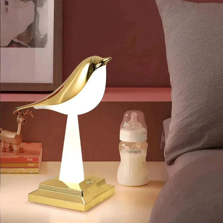 Skanto | Eclectus Fuglinspirert LED Bordlampe