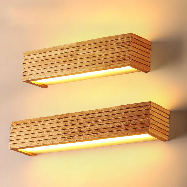 Skanto | Moderne LED vegglampe i tre for bad og gang | Minimalistisk innendørs belysning med varmt hvitt
