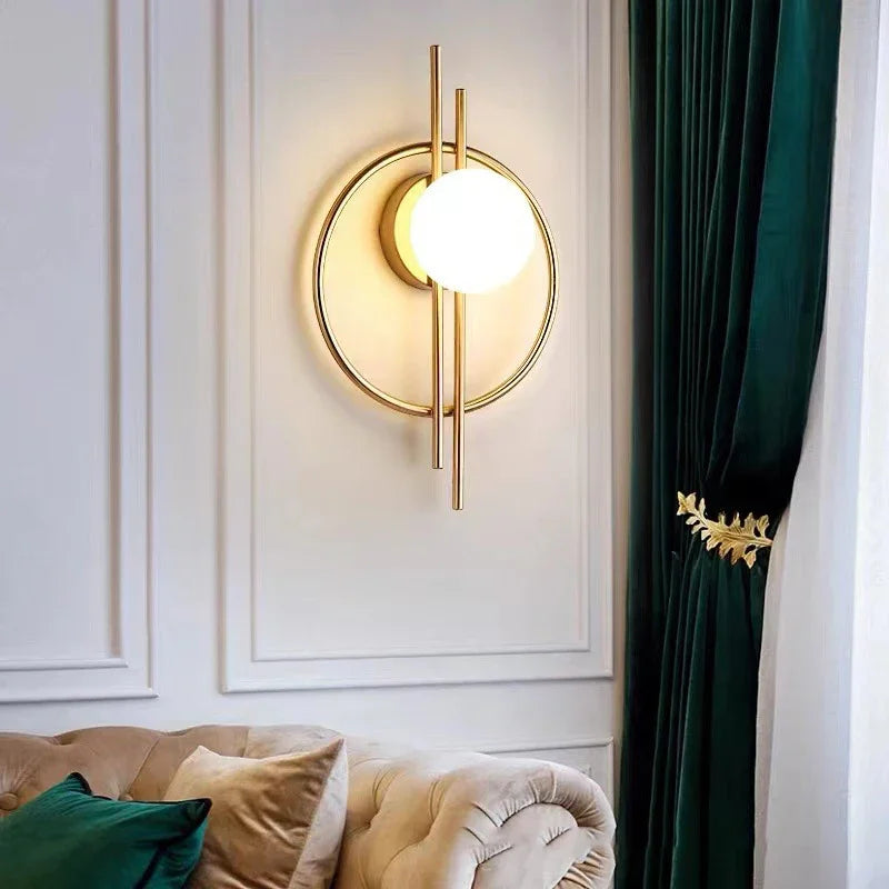 Moderne LED Vegglampe med Sphære Glass - Stilig Vegglampe for soverom & stue | Skanto