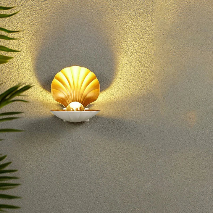 Skanto | Værbestandig vegglampe for utendørs bruk