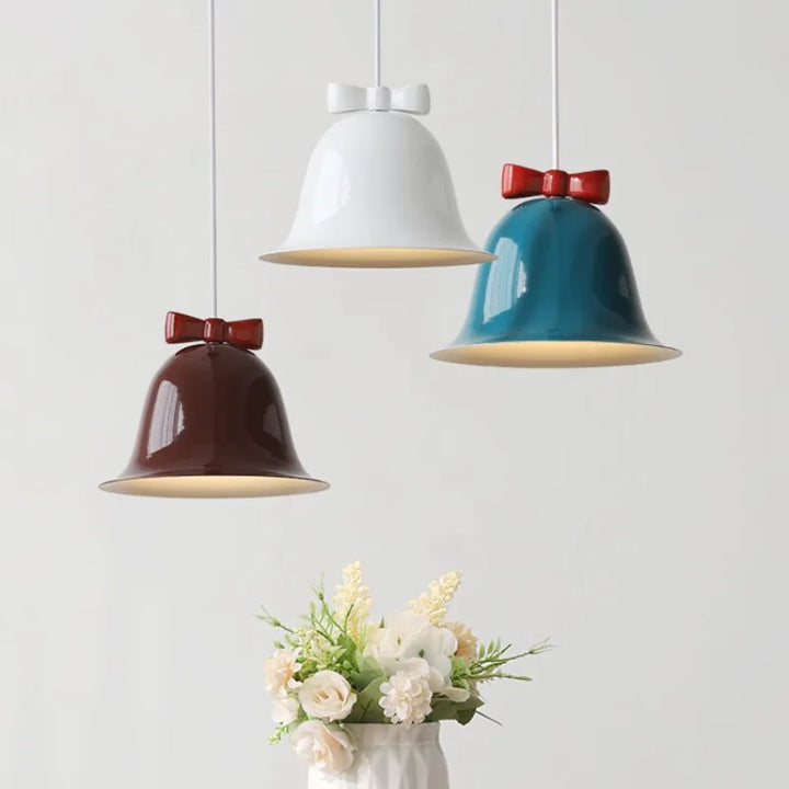Skanto | Moderne Bueformet Pendellampe for Stilfulle Oppholdsrom
