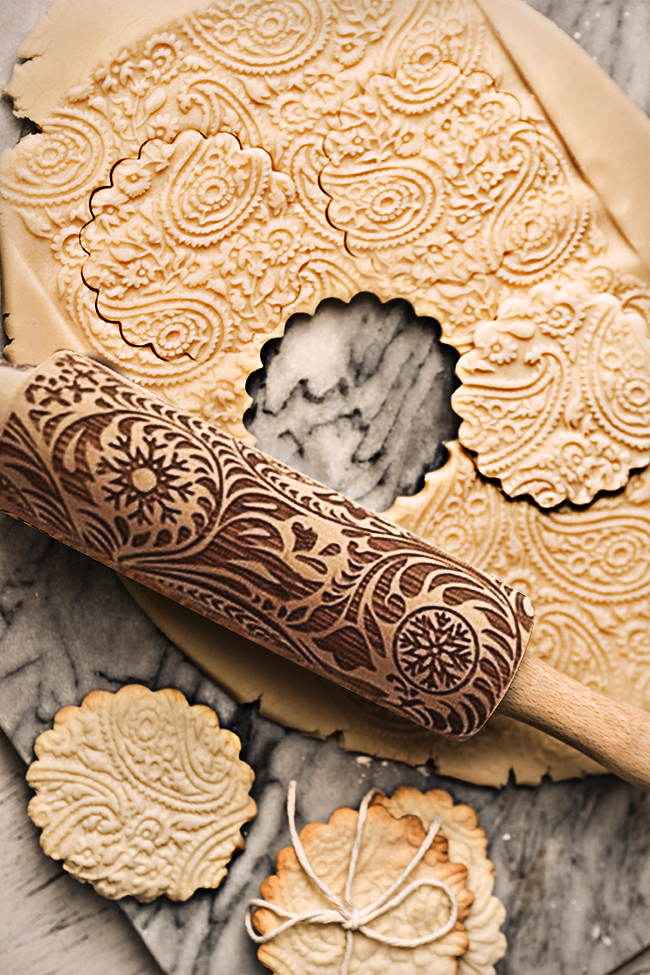 Embossed Holiday Rolling Pins | Skanto