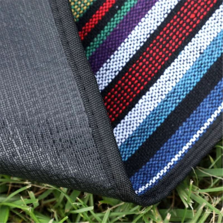 Skanto | Vanntett piknikteppe med etnisk design for camping og turer