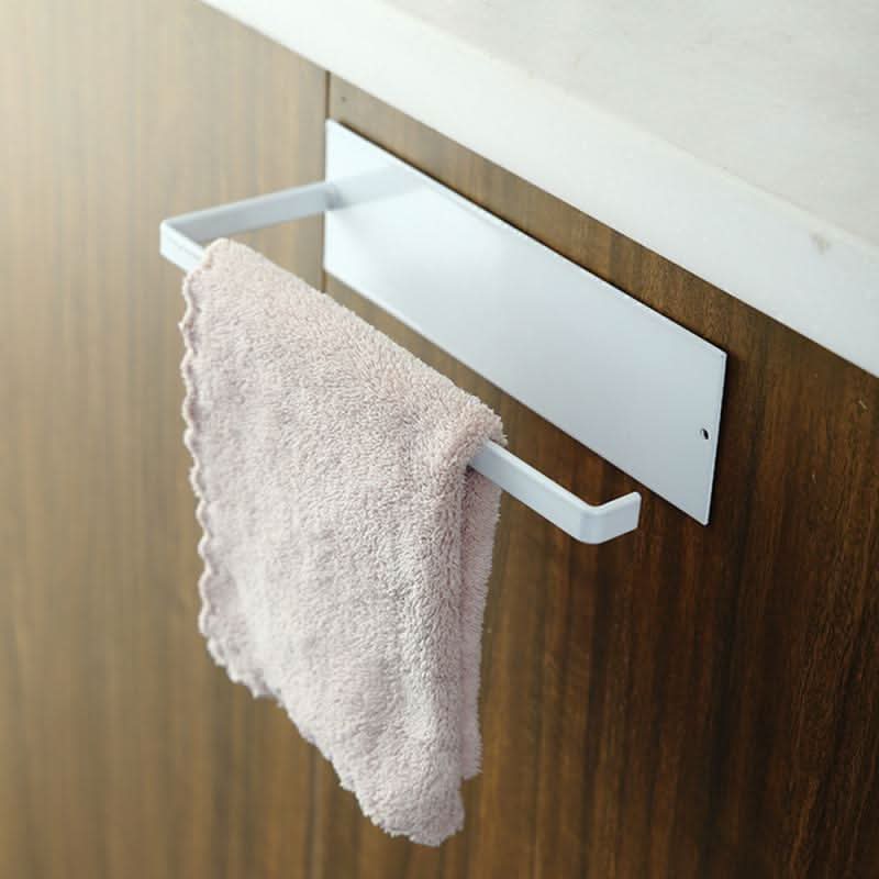 Skanto | Robust papirhåndkleholder med jernkonstruksjon, enkel å installere
