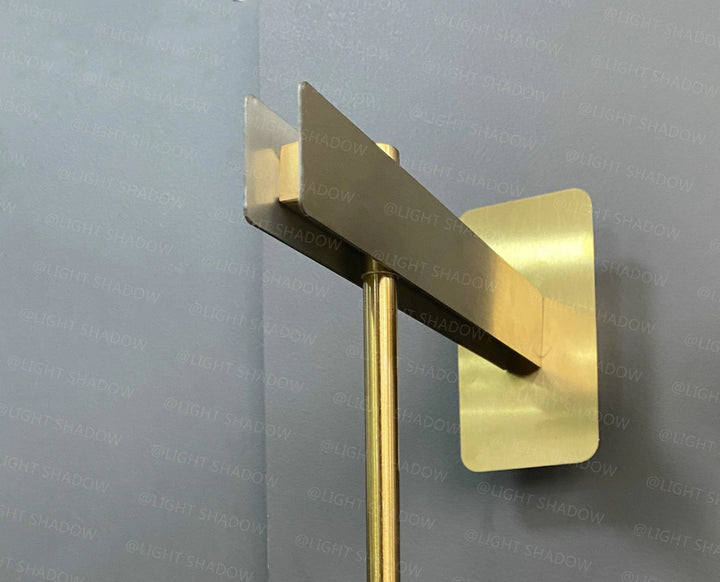 Neith Glass Vegglampe | Skanto