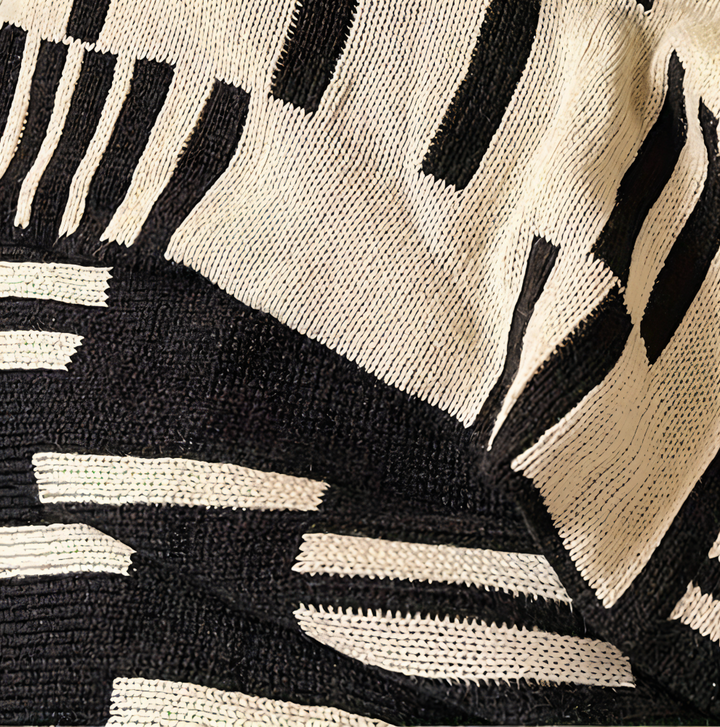 Skanto | CalmoWeave Teppe | Strikket Teppet Svart-Beige | Myk & Varmende | For Alle Årstider