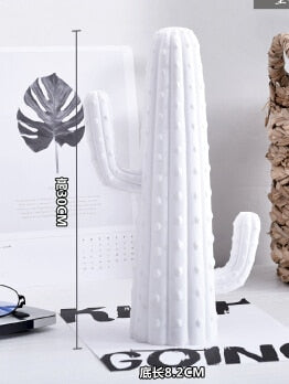 Skanto | Ny nordisk stil gylden eller hvit kaktus ornament hjemmeinnredning harpiks vakker kaktusfigur håndlaget simulasjonsplante for hjem og butikk